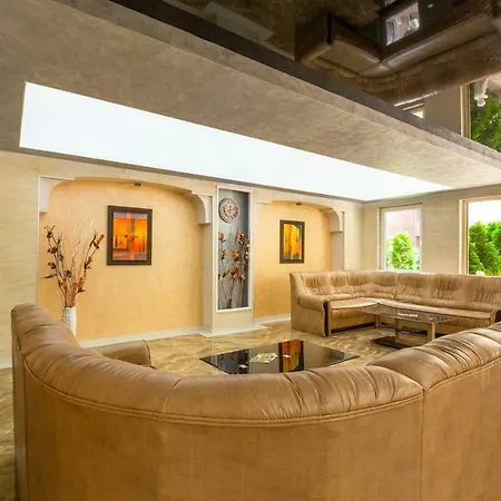 1bdr With Kitchen In Vip Zone Ch *