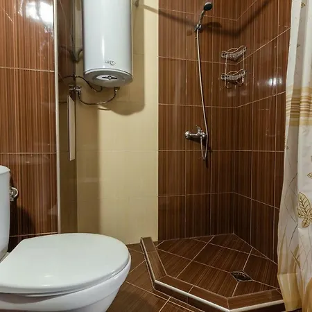 1bdr With Kitchen In Vip Zone Ch *